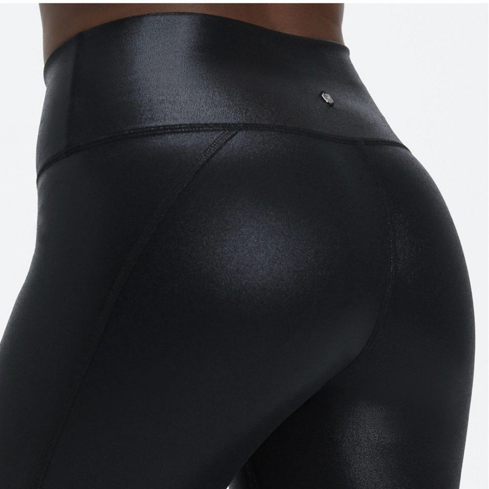 Fabletics Define PowerHold® High-Waisted 7/8 Legging - Picture 4 of 12